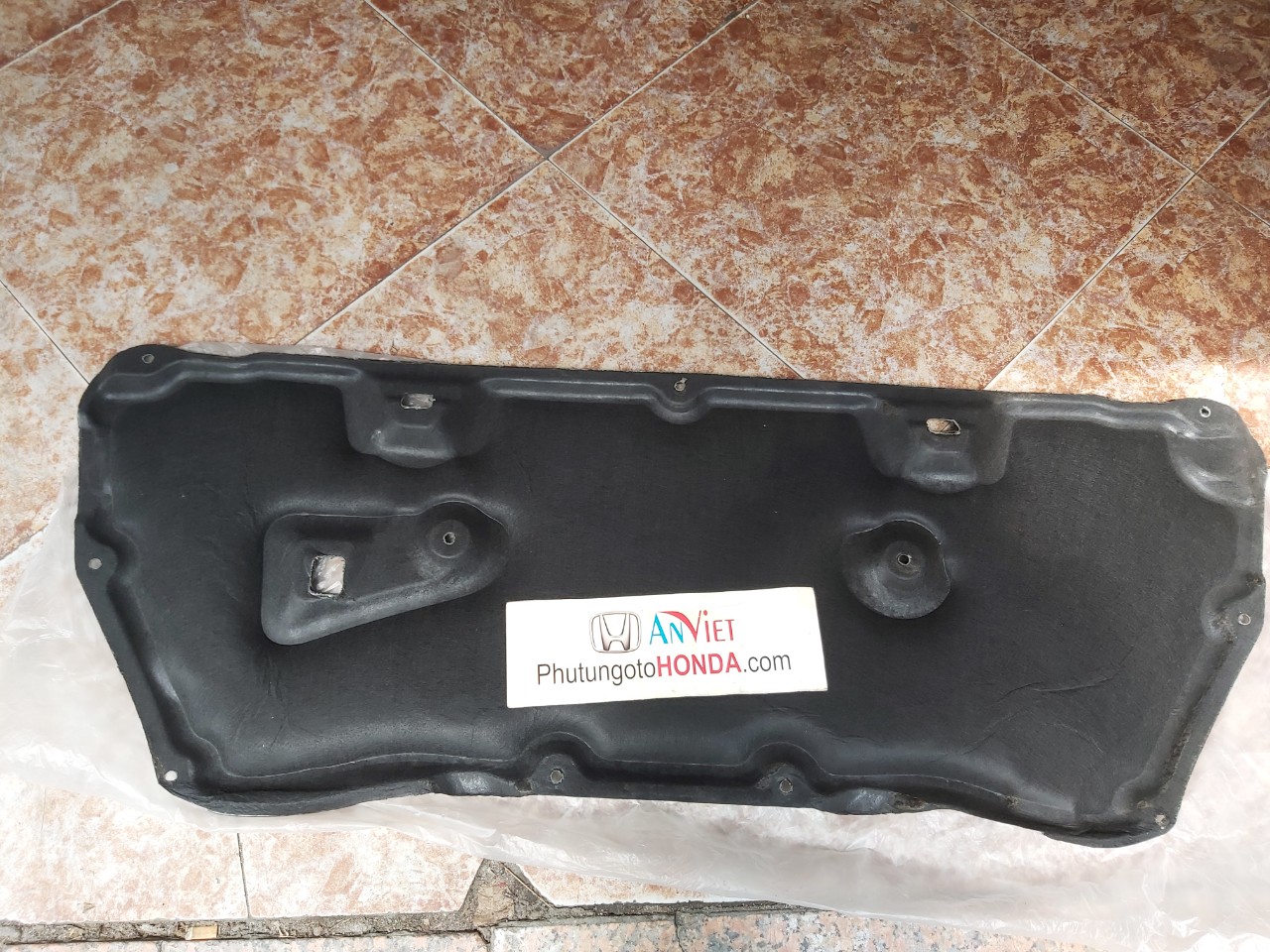 Chống nóng nắp capo xe honda CRV 2009-2011